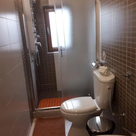 Ξενοδοχείο Mano *