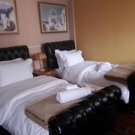 Ξενοδοχείο Mano