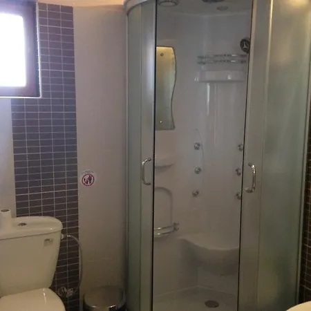 Mano Ξενοδοχείο *