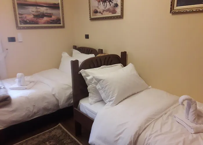 Mano Otel *