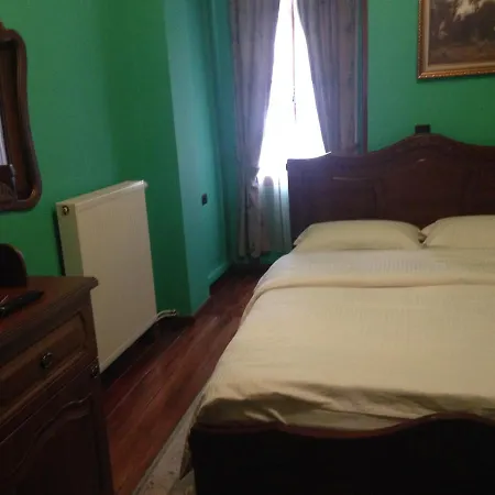 Mano Hotel