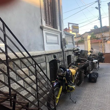 Mano Hotel