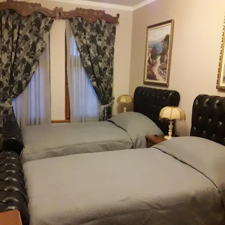 Szálloda Mano