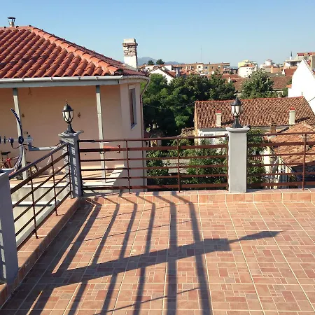 Mano Szálloda Korça