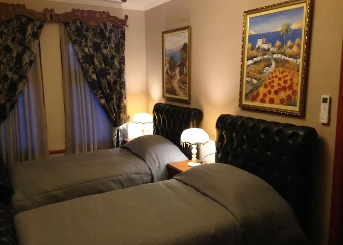 Mano Hotel *